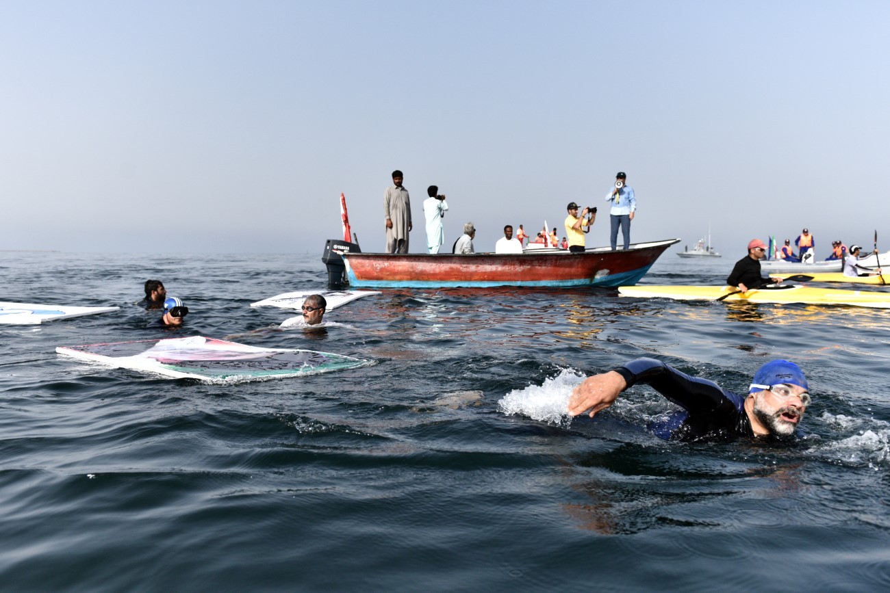 جانبازان و معلولین کشور آب‌های آزاد دریای مکران را درنوردیدند
