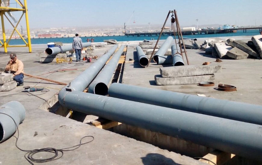 ساخت لوله 16 اینچ در بندر شهید بهشتی چابهار برای سوخت رسانی به کشتی های با تناژ بالا