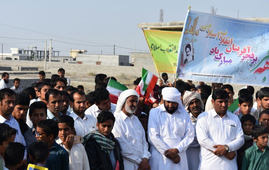 راهپیمایی یوم الله 22 بهمن در بخش زرآباد کنارک برگزار شد